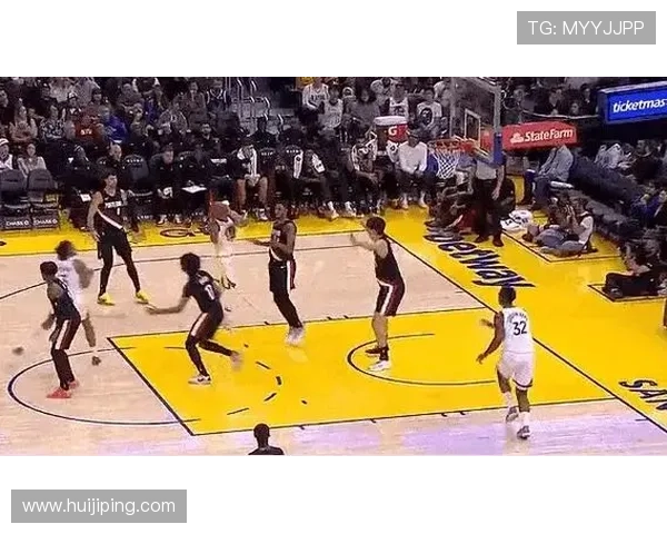 NBA新赛季火热开启 球员转会动态与季前赛表现引关注