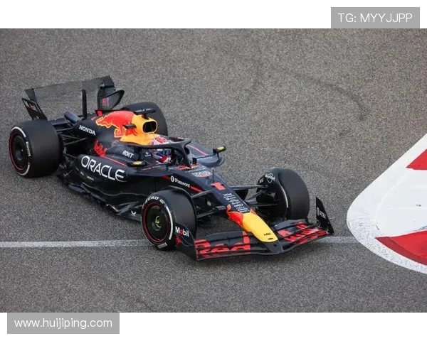 新赛季F1争冠格局生变车队技术升级引发车迷热议全球关注焦点 新赛季F1争冠格局生变车队技术升级引发车迷热议全球关注焦点