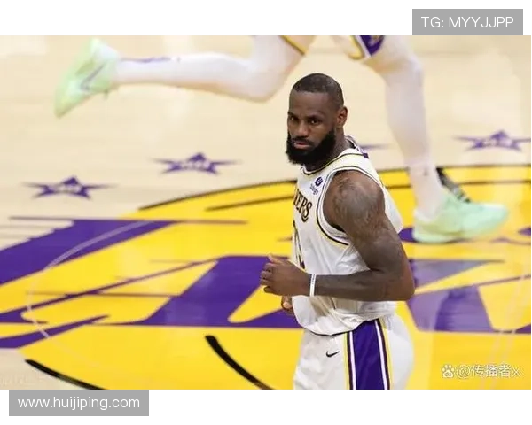 詹姆斯赛季首战再创历史纪录 湖人逆转击败勇士迎来开门红